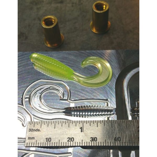 2″ Single Tail Grub Mold