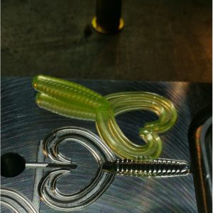 2″ Twin Tail Grub
